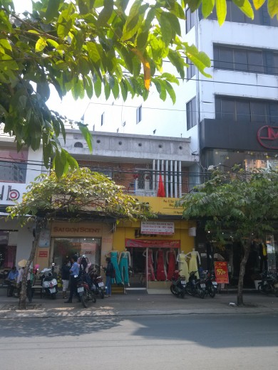 Bán nhà mặt tiền đường Hai Bà Trưng gần chợ Tân Định Quận 1